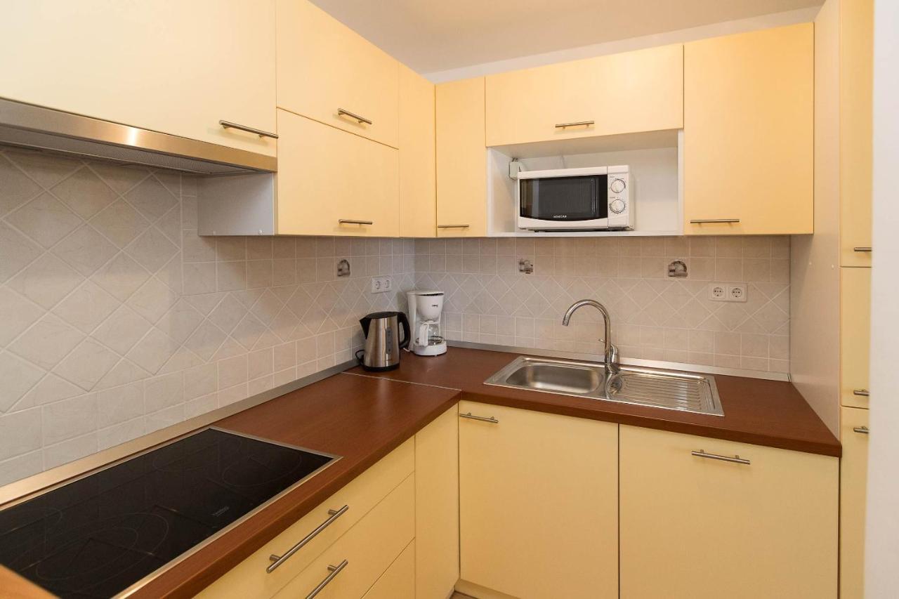 Apartments Carmen Цриквеница Экстерьер фото