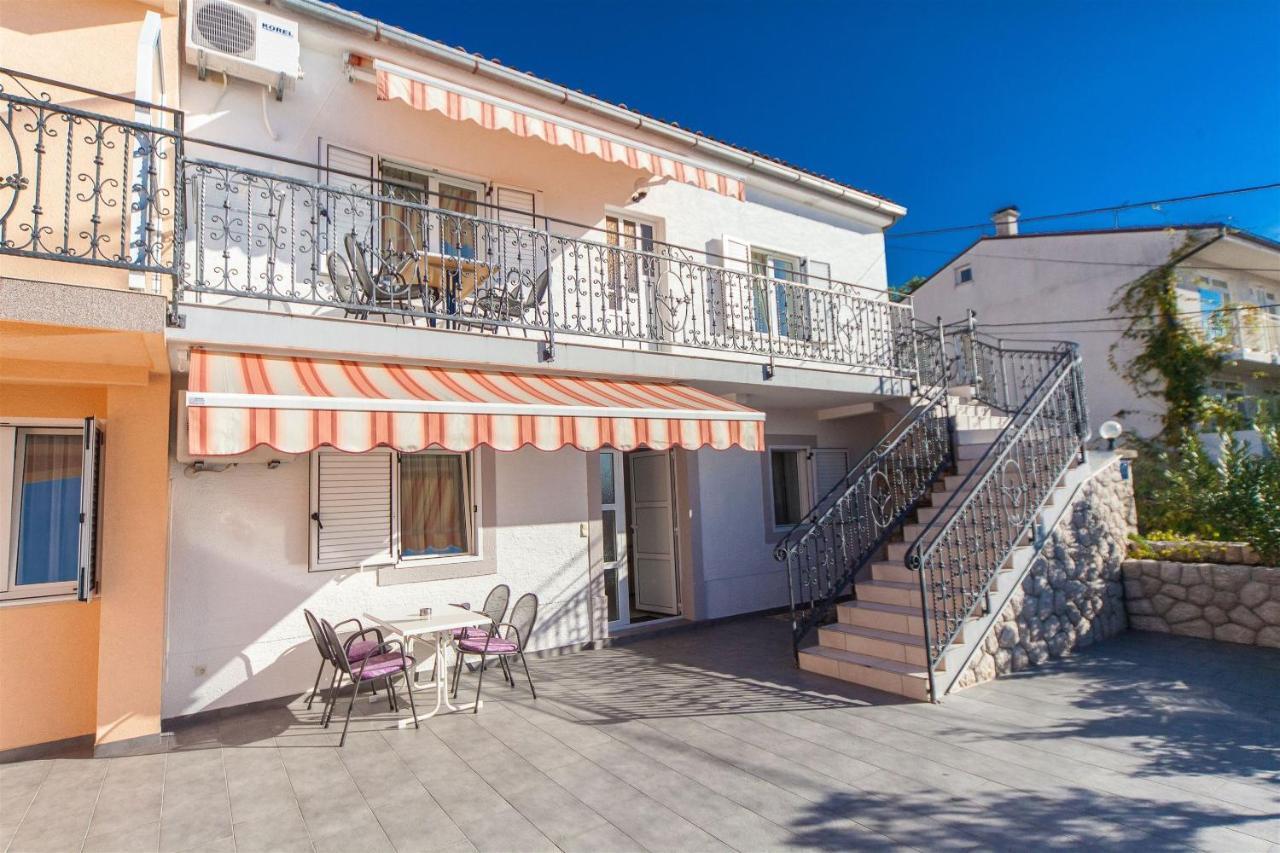 Apartments Carmen Цриквеница Экстерьер фото
